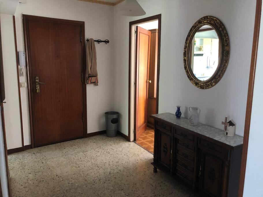 شقة Piso Grande Y Muy Luminoso سانتياغو دي كومبوستيلا المظهر الخارجي الصورة